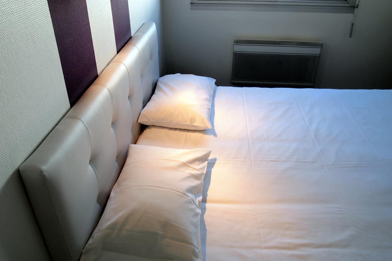 Hotel Le Rohu Séné Eksteriør billede