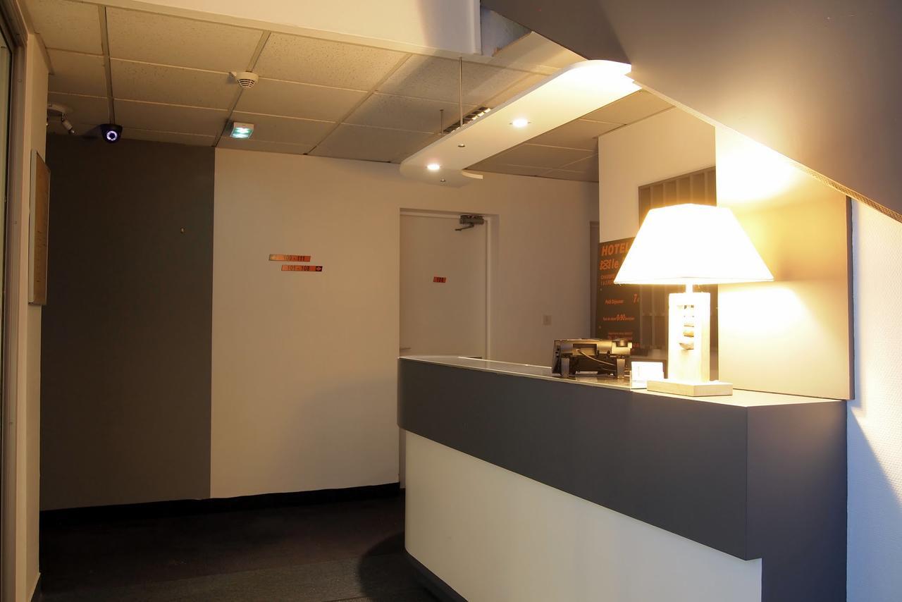 Hotel Le Rohu Séné Eksteriør billede