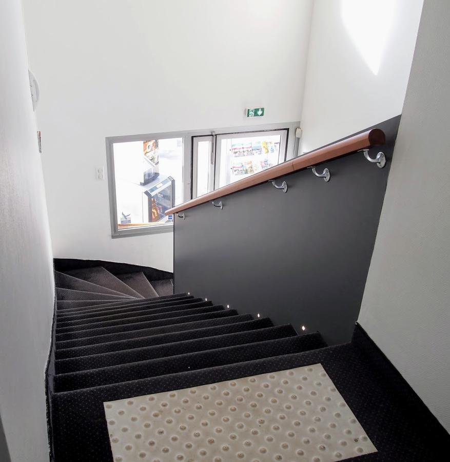 Hotel Le Rohu Séné Eksteriør billede